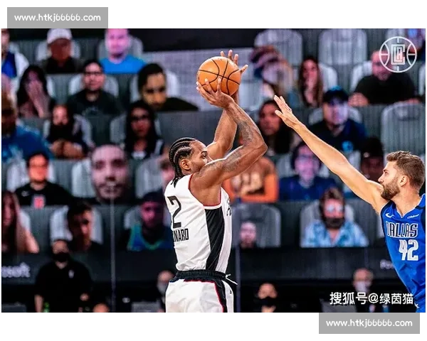 快船vs猫的奇妙对决速度力量与灵巧智慧的巅峰较量引爆赛场想象力